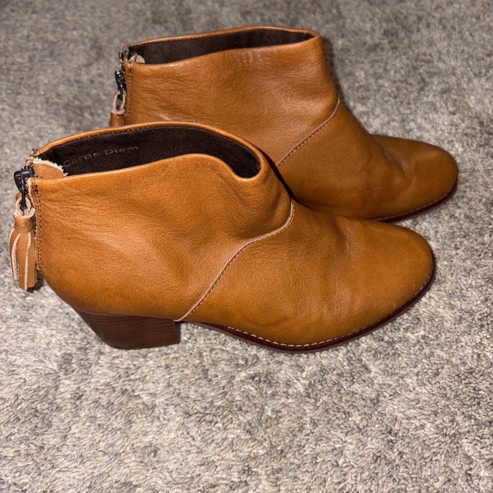TOMS Women Carpe Diem Leila Tassels Zip Heeled Bootie 7 Camel Brown 1002860615